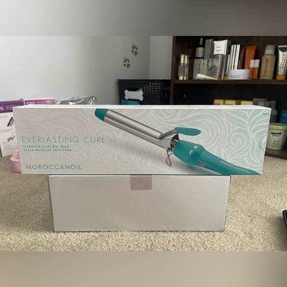 Moroccanoil Everlasting Titanium Curling iron - Picture 1 of 5